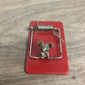 mouse‎ trap Business Card Holder